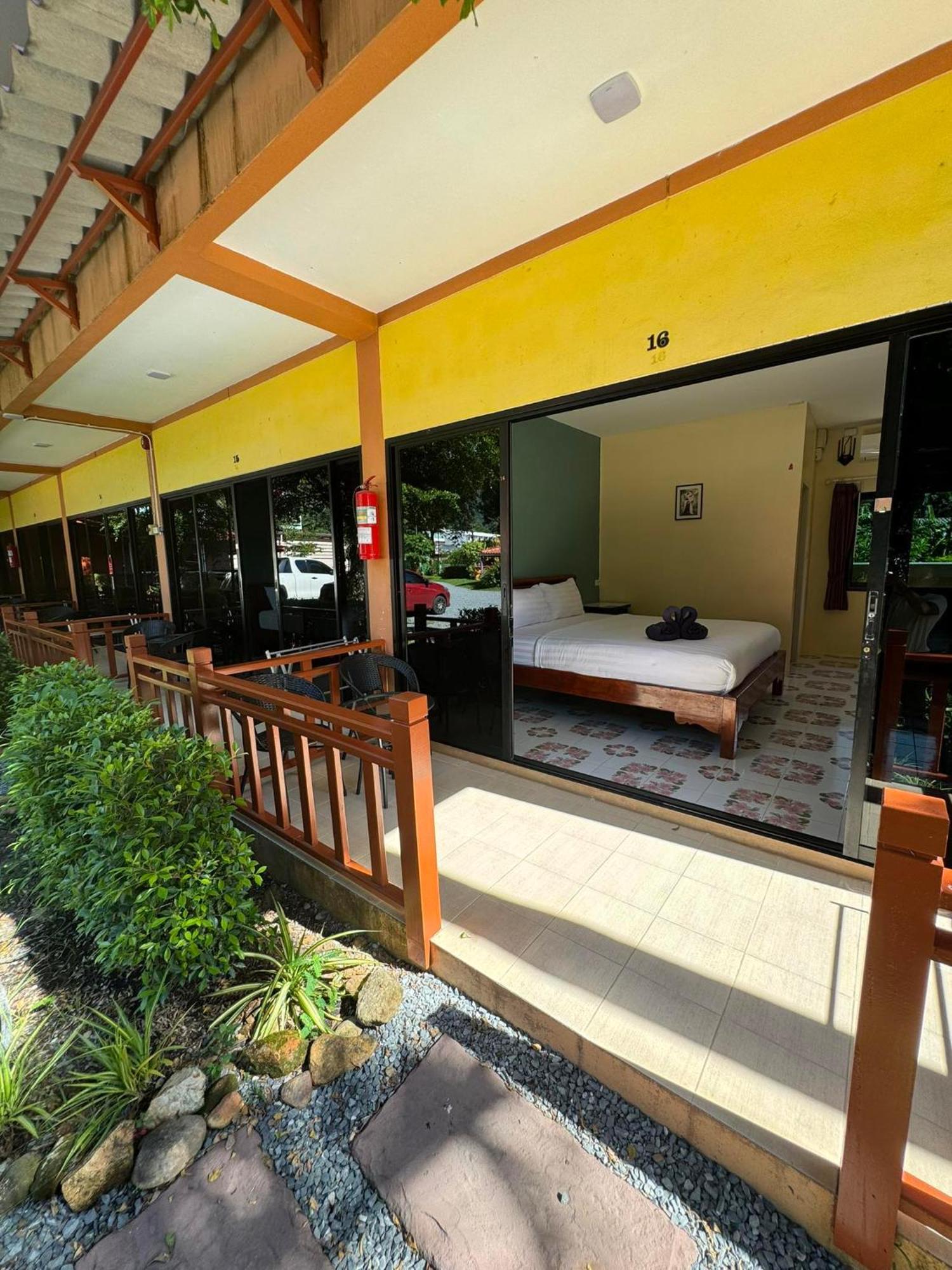 Boonya Resort Koh Chang Exterior photo